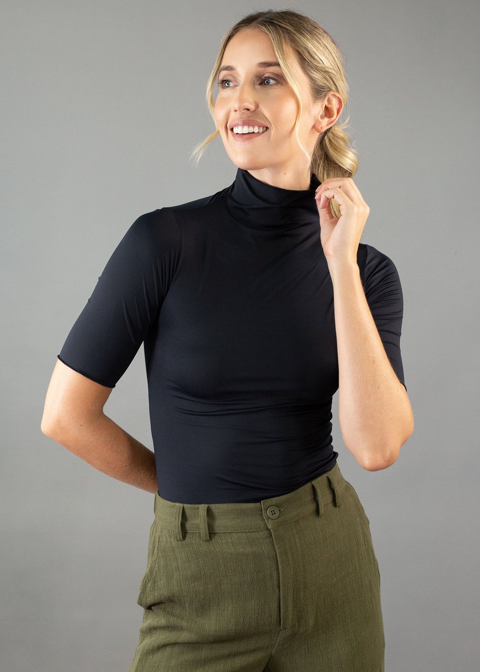 Short Sleeve Turtleneck Luxeire